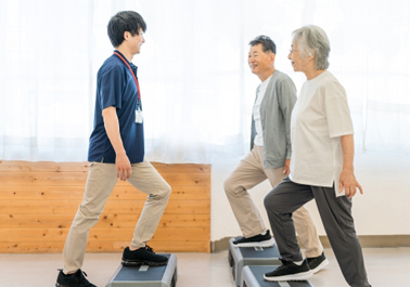 施設内での運動風景